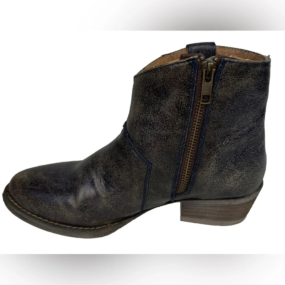 Circle G By Corral Q 5025 LD‎ BLUE STAR INLAY & STUDS ANKLE LEATHER BOOTS Size 7